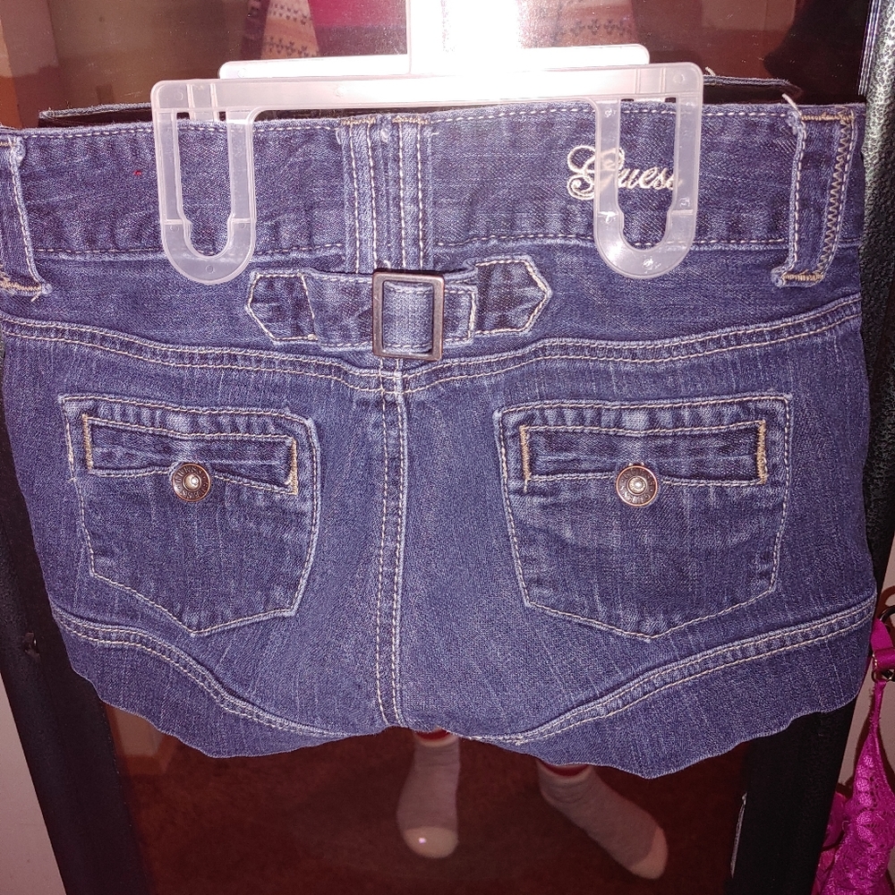 Shorts - Picture 2 of 5